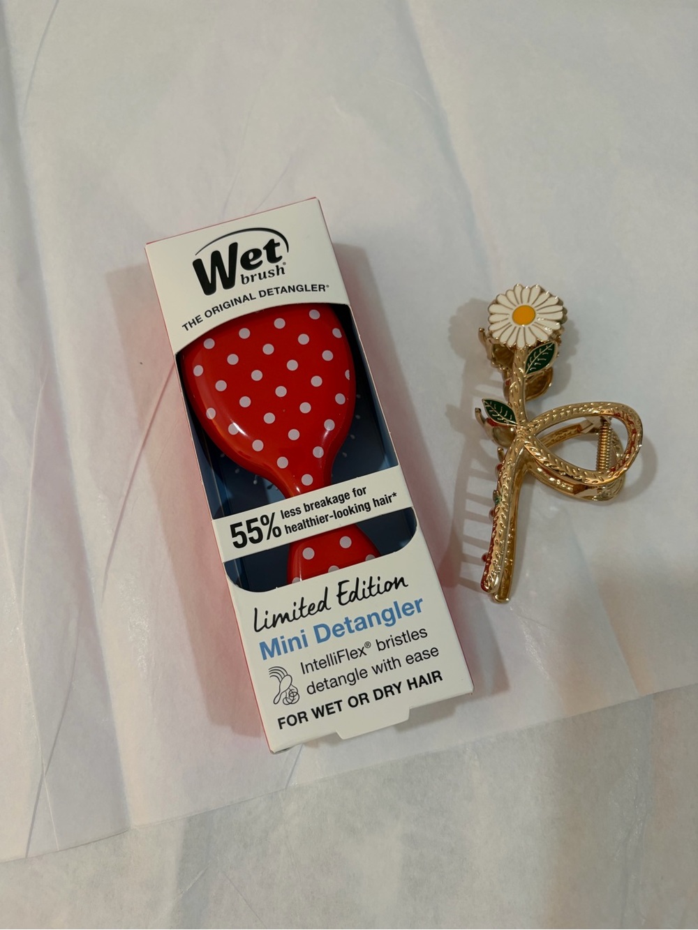 Wet hair brush and hair clip lot